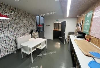 Location bureaux Nantes centre - Quartier Saint-Clément, tram et bus