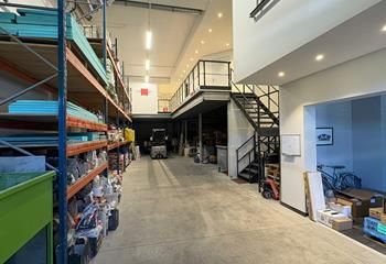 Locaux d'activité à vendre Brignais - Parkings communs