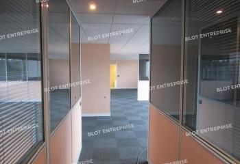 Location bureaux Saint-Grégoire - Proximité bus et accès 4 voies