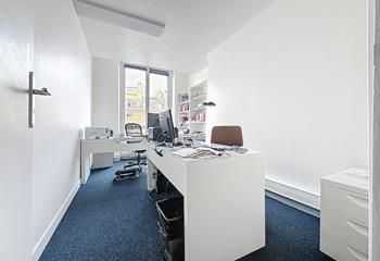 Location bureaux Paris 2 - Proche Métro Pyramides et Quatre Septembre