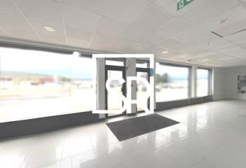 Local commercial à louer Cournon-d'Auvergne - Proche A75