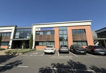 Location entrepôt Villeneuve-la-Garenne - Proximité A86 et RER C