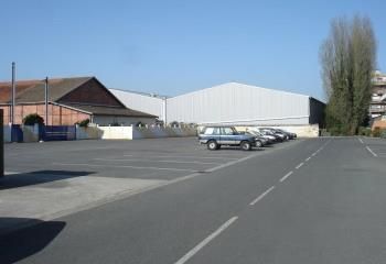 Location entrepôt Bordeaux - Proche rocade et transports en commun