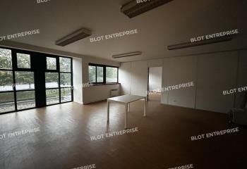 Bureaux à louer Orvault - Proche périphérique et bus