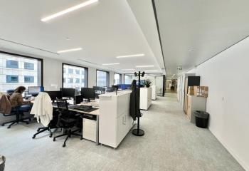 Location bureaux Courbevoie - Proche M° La Défense Grande Arche