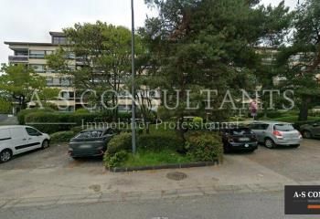 Location bureaux Annemasse - Proche commerces et tram