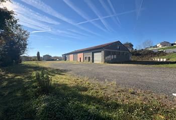 Local d'activité à louer Saint-Symphorien-sur-Coise - Terrain 4400 m²