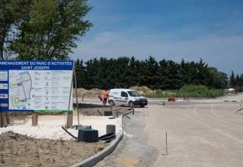 Terrains industriels à vendre Le Thor - Proche Avignon et A7