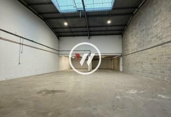 Entrepôt et bureaux à louer Le Thillay - Proche A1, A3, N104