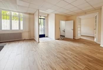 Location bureau Clichy - Proche mairie et transports en commun