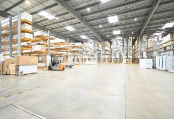 Entrepôt à louer Saint-Quentin-Fallavier - Proximité A43