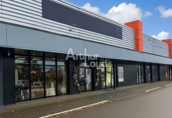 Local commercial à louer Saint-Berthevin - Zone commerciale