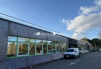 Location bureaux Labège, proche A61 et bus, 15 places de parking