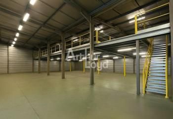 Local d'activité à louer Porte-de-Savoie - Proche A43