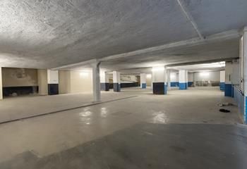 Entrepôt à louer Marseille 6 - Quartier Castellane - Accès direct rue