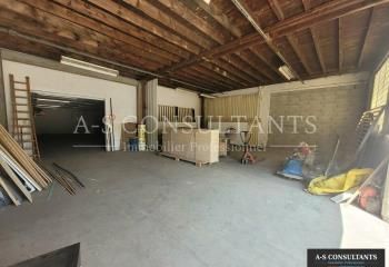 Local d'activité à vendre Mottier - Proche axes et stationnements privatifs