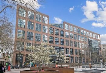 Location bureaux Courbevoie, proche Défense, nombreux services