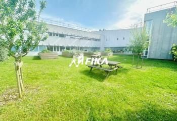 Location bureaux Canéjan - Proche autoroute et bus