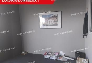 Bureaux à louer Quimper - Proche route de Bénodet et parking