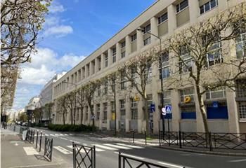 Location espace logistique sous-sol Courbevoie - Accès véhicules légers