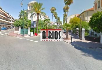 Local commercial à louer Hyères - Avenue passante