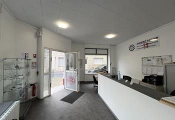 Local commercial à louer Reims - Angle de rue