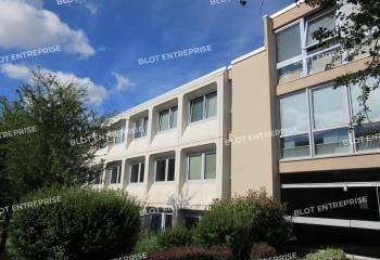 Location bureau Rennes - Proche métro et bus, axe Henri Fréville