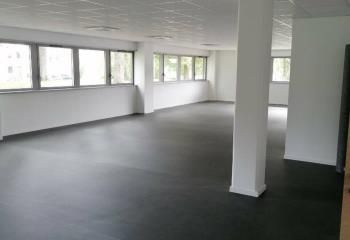 Location bureaux Mont-Saint-Aignan - Parking privé et accès PMR