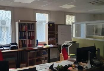 Local d'activité et bureaux à vendre Saint-Égrève - Proche autoroute