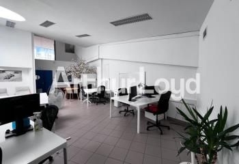 Location bureaux Hérouville-Saint-Clair - Proche commerces et restaurants