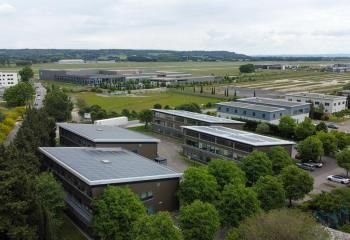 Location bureaux Avignon - Proche autoroute A7, aéroport et bus