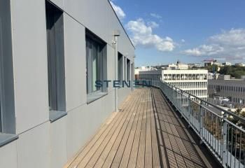 Location bureaux Marseille 3 - Proximité métro, gare et Euroméditerranée