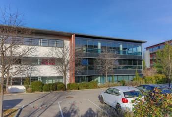 Location bureaux Aix-en-Provence - Proche aéroport, bus, TGV et port