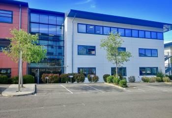 Bureaux à louer Aix-en-Provence - Proche autoroute et gare TGV