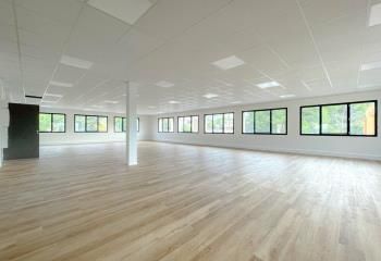 Vente bureaux Éguilles - Proximité axes routiers et autoroutiers