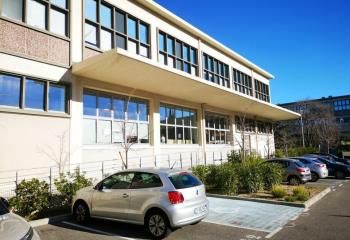 Location bureaux Marseille 11 - Vallée Verte, proche autoroute et bus
