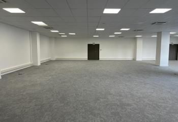 Location bureaux Marseille 11 - Proche bus et autoroute