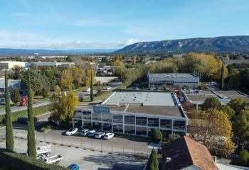 Bureaux à louer Cavaillon - Proche autoroute A7 et centre-ville