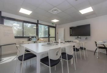 Location bureaux Les Milles - Proche bus, autoroutes, gare TGV et aéroport