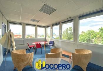 Location bureaux Marseille 16 - Proche A50, tunnel du Prado et aéroport de Marignane