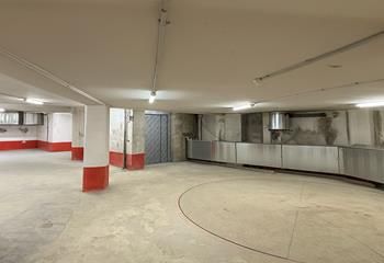 Local ERP à louer Paris 8 - Face gare Saint-Lazare