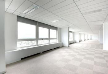 Location bureaux Courbevoie - Proche Esplanade de la Défense