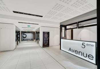 Location bureaux Courbevoie, proche Esplanade de La Défense et transports