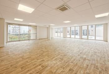 Location bureaux Puteaux, proche gare et Écoquartier des Bergères