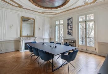 Location bureaux Paris 8 - Proche gare Saint-Lazare