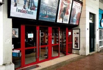 Vente ancien cinéma Royan face à la mer - Transports en commun