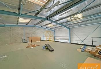 Local d'activité à vendre Pechbonnieu - Accès départementale et bus