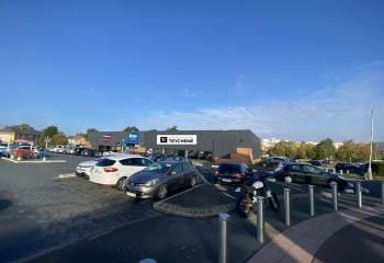 Local commercial à louer Sin-le-Noble - Parking Auchan