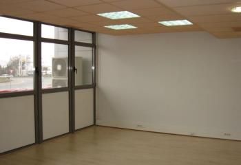 Location bureaux Toulouse Sud-Ouest, proche route d'Espagne, parking collectif