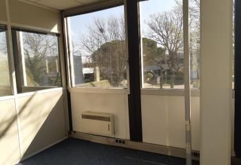 Location bureaux Labège - Proche Toulouse, ascenseur et parking